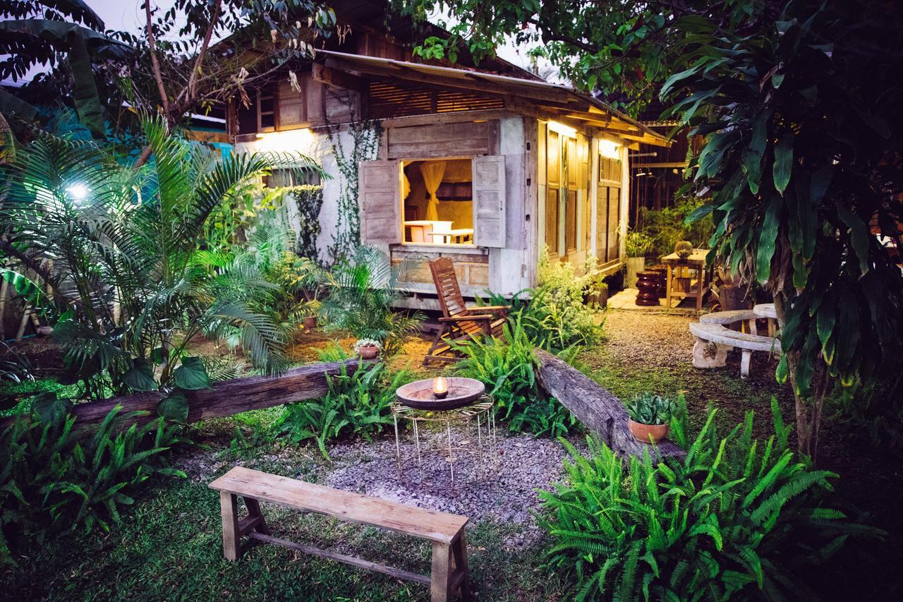Cabinthai Mae Chaem Exterior photo